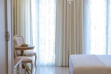پانسیون Vk Luxury Suites   Private Parking   Adults Only