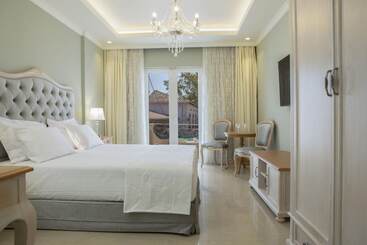 پانسیون Vk Luxury Suites   Private Parking   Adults Only