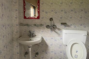 پانسیون Yuriko Guest House