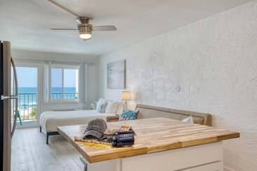 Sun Kissed By Avantstay Beachfront Access