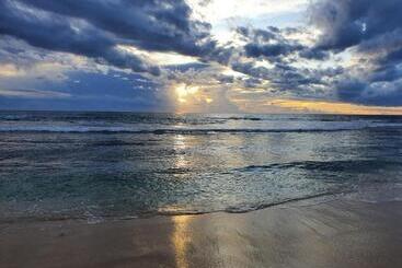 Coastal Salty Air 2bedrm 2bath W Ocean Views!