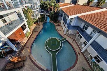 Coastal Salty Air 2bedrm 2bath W Ocean Views!
