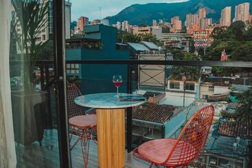 هتل Glow Medellín