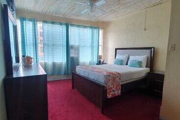 هتل Paradise Suites