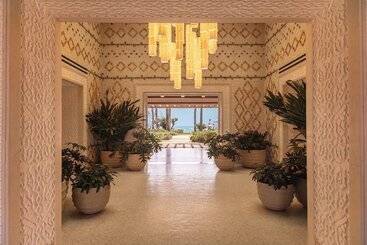 هتل Royal Mansour Tamuda Bay