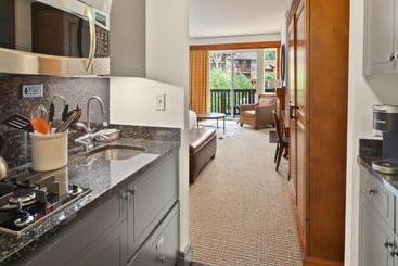 استراحتگاه 319 Lodge At Spruce Peak Ski In Ski In Ski Out King Studio