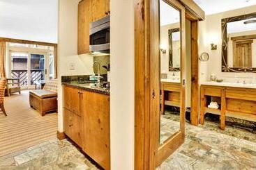استراحتگاه 332 Lodge At Spruce Peak Ski In Ski In Ski Out King Studio