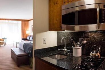 استراحتگاه 332 Lodge At Spruce Peak Ski In Ski In Ski Out King Studio