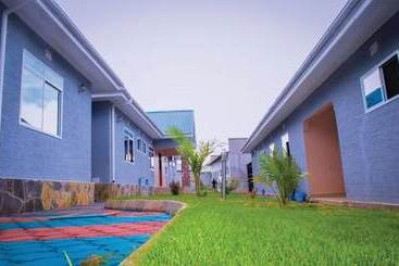 Briston Hotel   Serengeti