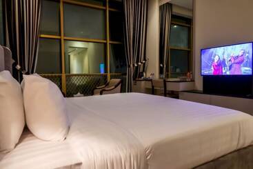 هتل Capital O 126 Manama Tower