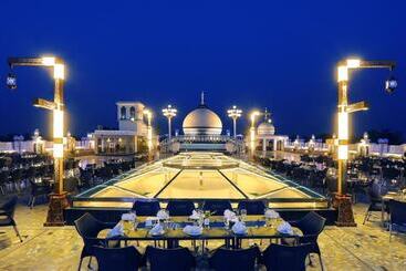 هتل Mughal Mahal