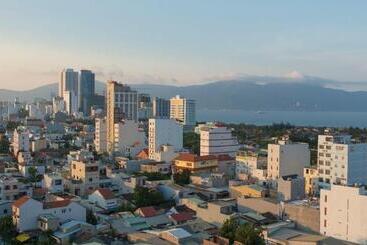 Le Indochina Hotel & Beach Da Nang City