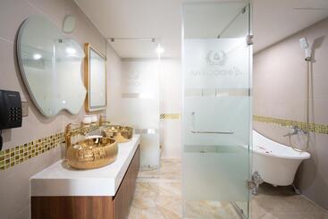 Le Indochina Hotel & Beach Da Nang City