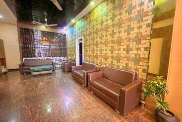 هتل Parkview Residency