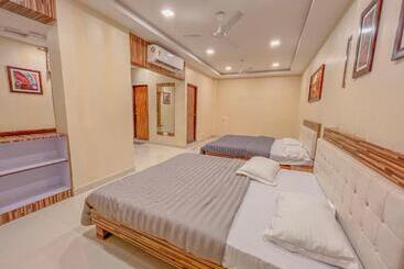 هتل Parkview Residency