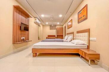 هتل Parkview Residency