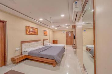 هتل Parkview Residency