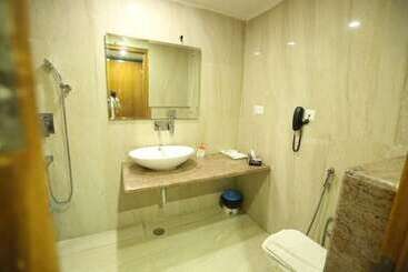 Royal Park Hotels & Resorts, Ghaziabad