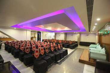 Royal Park Hotels & Resorts, Ghaziabad