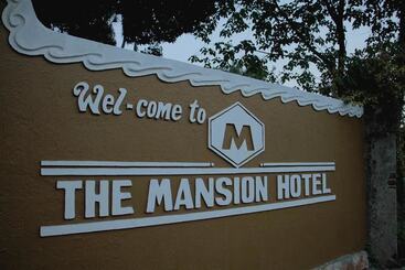 هتل The Mansion