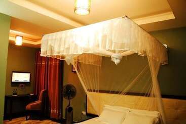 هتل The Mansion