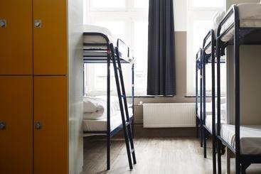 Shelter Jordan Amsterdam Hostel