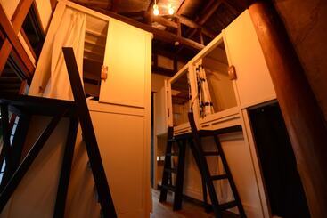 Taketa Ekimae Hostel Cue