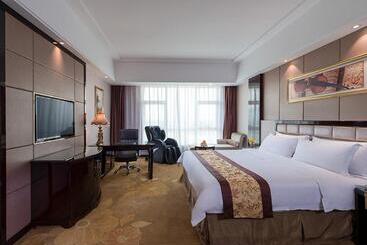 Vienna International Hotel Guangdong Zhongshanbei Station