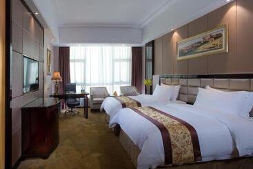 Vienna International Hotel Guangdong Zhongshanbei Station