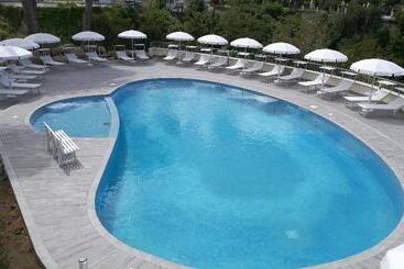 تختخواب و صبحانه Borgo Degli Dei  Affittacamere Poseidone