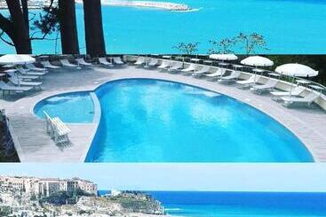 تختخواب و صبحانه Borgo Degli Dei  Affittacamere Poseidone