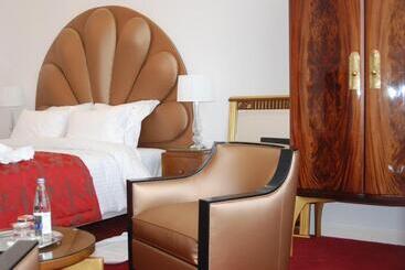 هتل Hôtel Victor Hugo