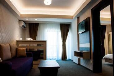 هتل Milano Blue Mamaia