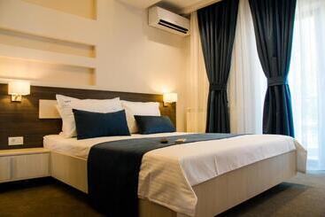 هتل Milano Blue Mamaia