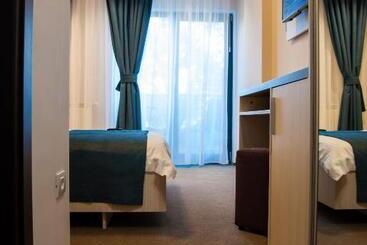 هتل Milano Blue Mamaia