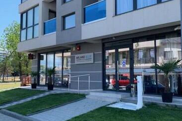 هتل Milano Blue Mamaia