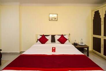 호텔 Oyo Rooms Near Dilsukh Nagar Bus Stop