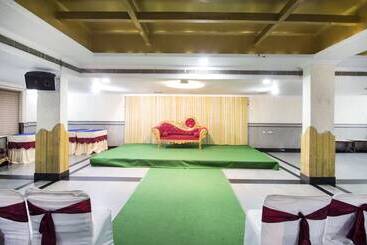 호텔 Oyo Rooms Near Dilsukh Nagar Bus Stop