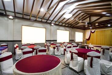 호텔 Oyo Rooms Near Dilsukh Nagar Bus Stop