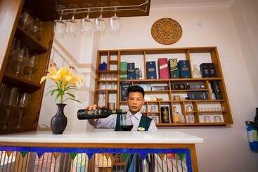 هتل Shwe Yee