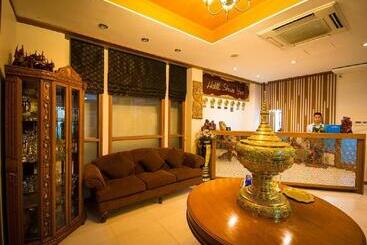 هتل Shwe Yee