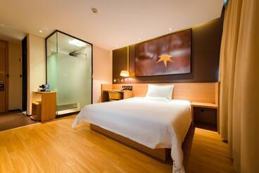 Iu Hotel Changsha Yuanjialing Subway Station East Jiefang Road Laohuatian