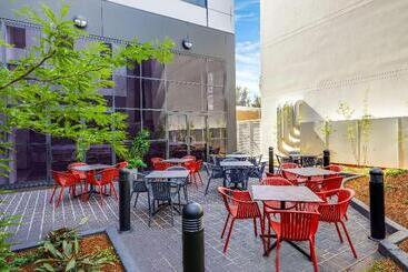 Travelodge Hotel Sydney Airport