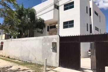 هاستل Hostal Urbano