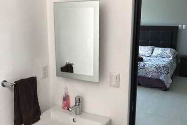 هاستل Hostal Urbano