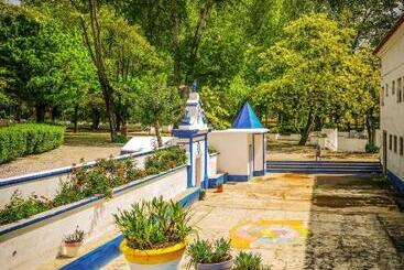 تختخواب و صبحانه Termas Da Sulfurea