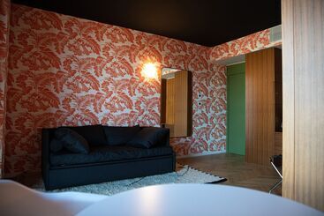 هتل Collini Rooms