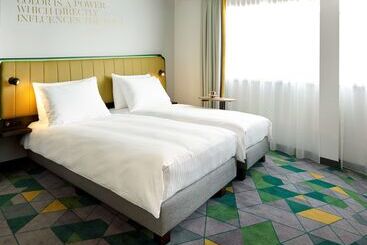 هتل Park Inn By Radisson Hasselt