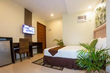 هتل Verovino Suites