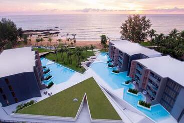 استراحتگاه La Vela Khao Lak   Sha Extra Plus